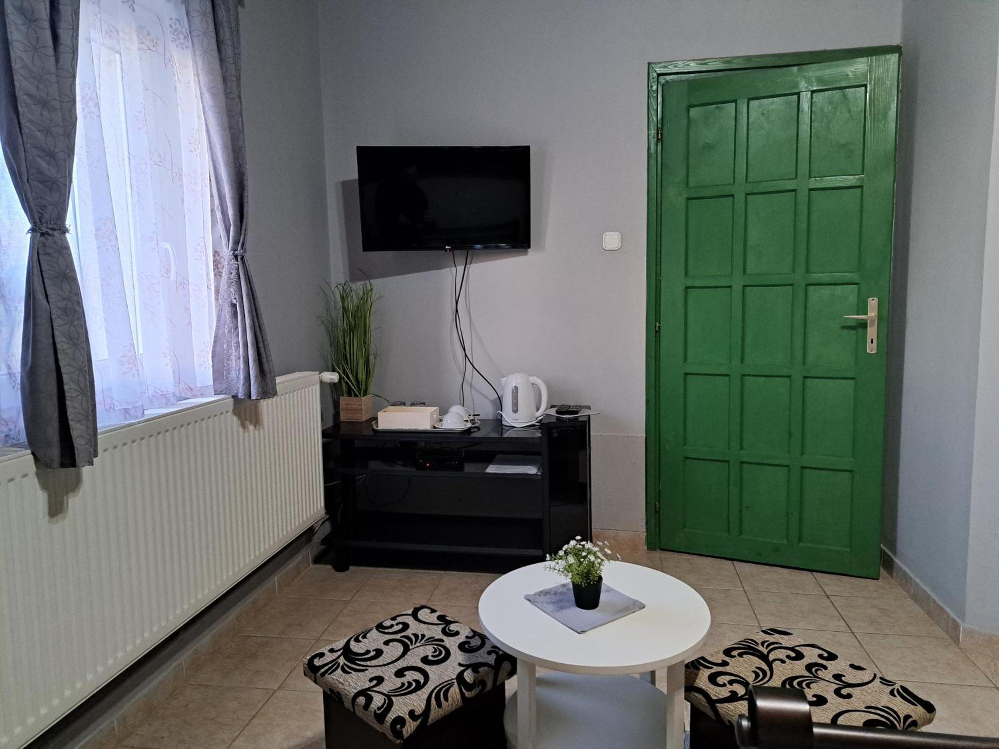 Bed and Breakfast Kisdiófa Panzió és Vendéglő à Vajdácska Extérieur photo