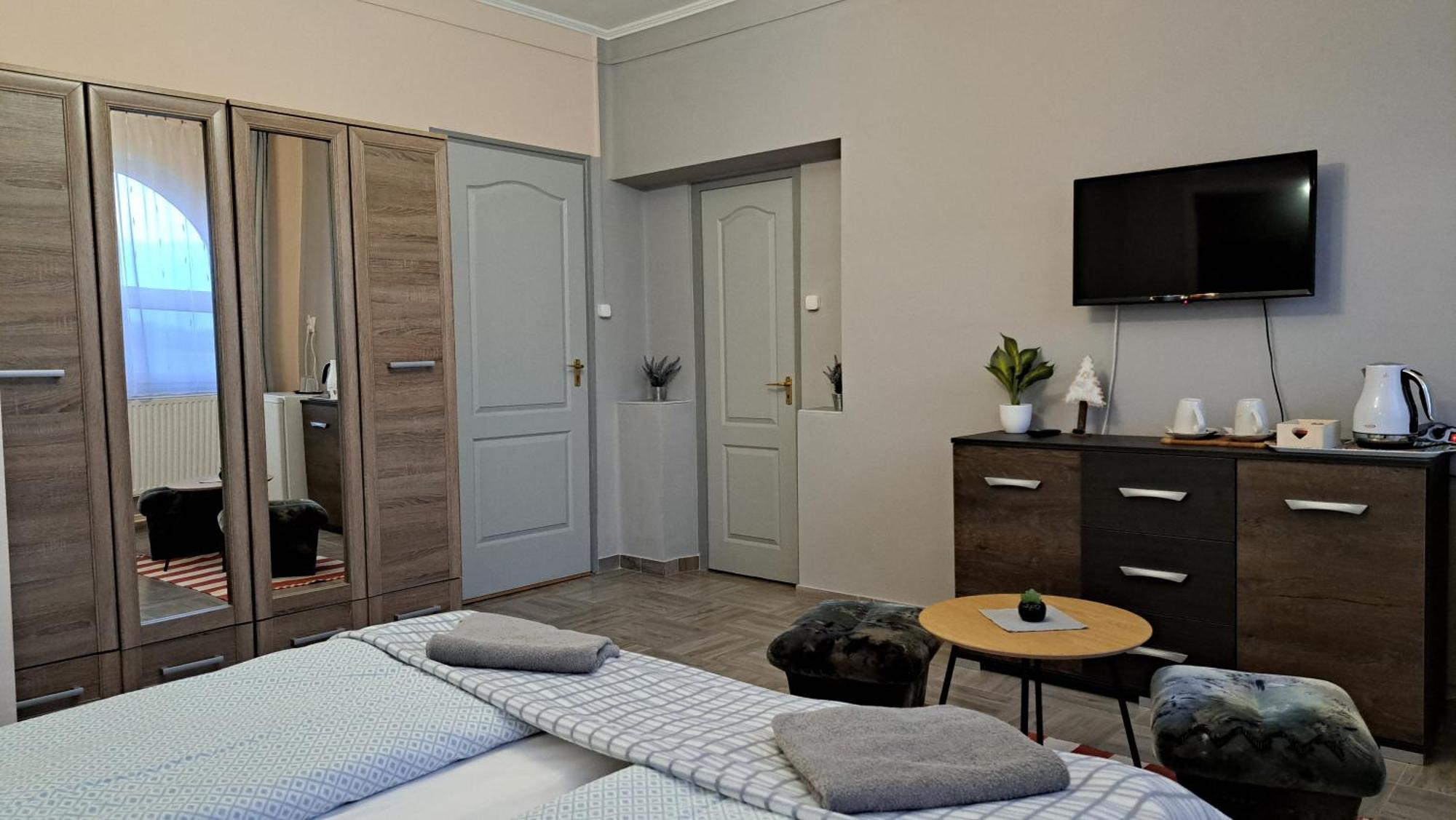 Bed and Breakfast Kisdiófa Panzió és Vendéglő à Vajdácska Extérieur photo